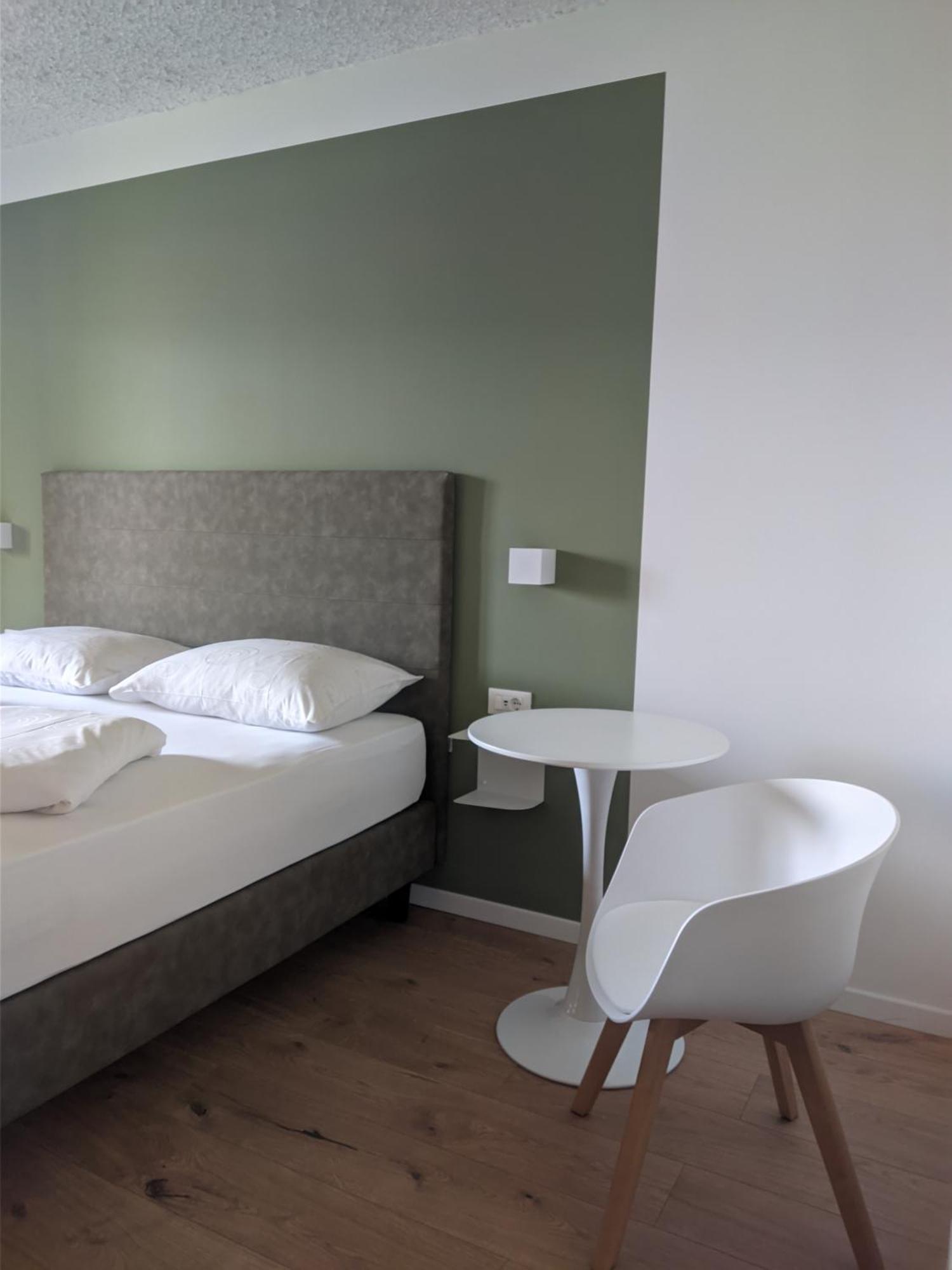 Garni Saltneregg Hotel Caldaro Exterior photo