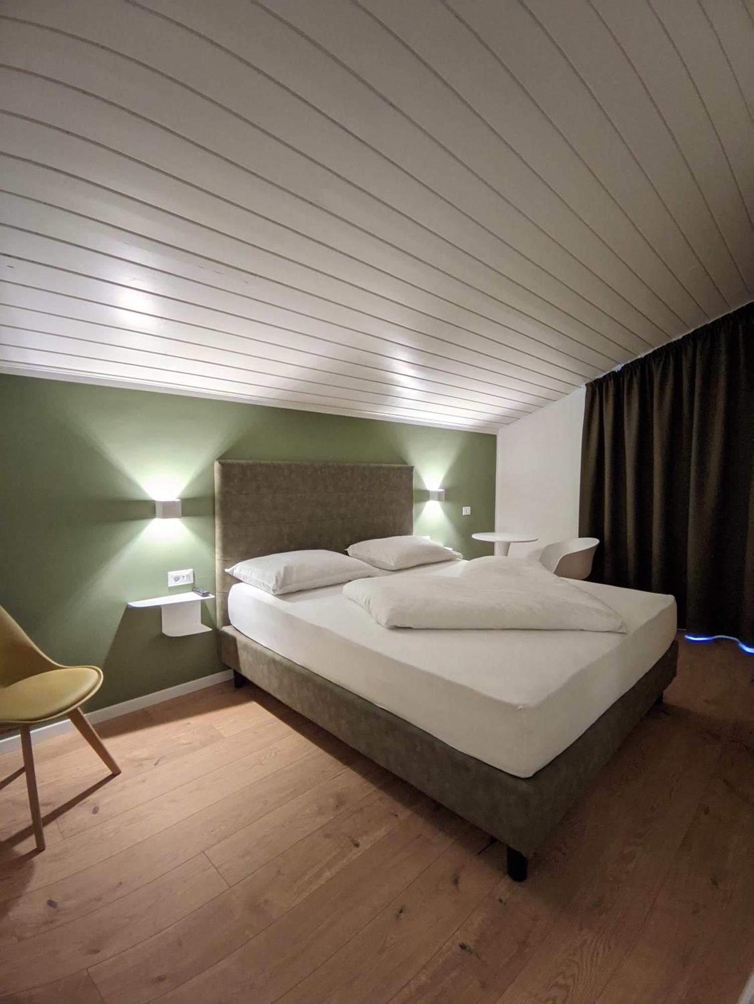 Garni Saltneregg Hotel Caldaro Exterior photo